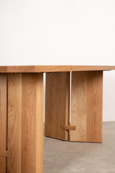 wooden table details